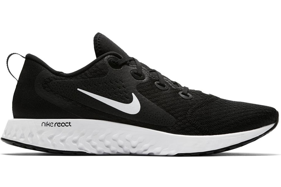 Nike legend react sales black and white