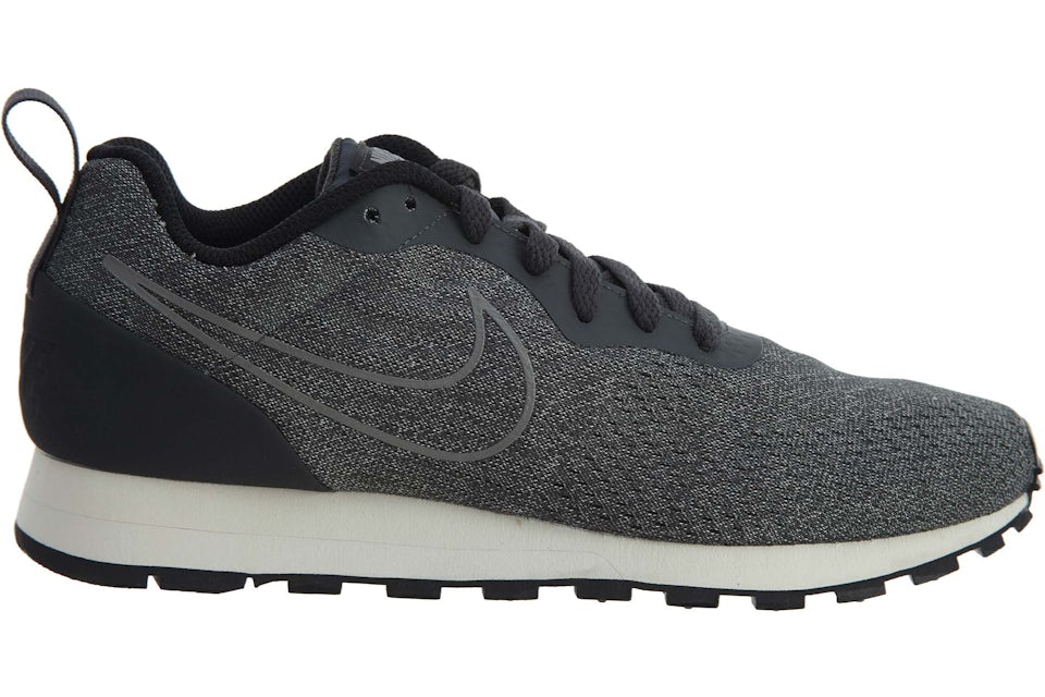 Nike md runner 2 eng mesh sneakers Clearance