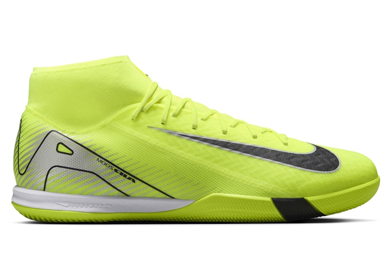 Pre-owned Nike Men's Mercurial Superfly 10 Academy Ic Sneakers In Volt/black