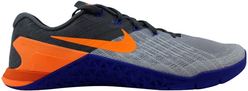 Nike metcon flyknit hot sale 3 cool grey