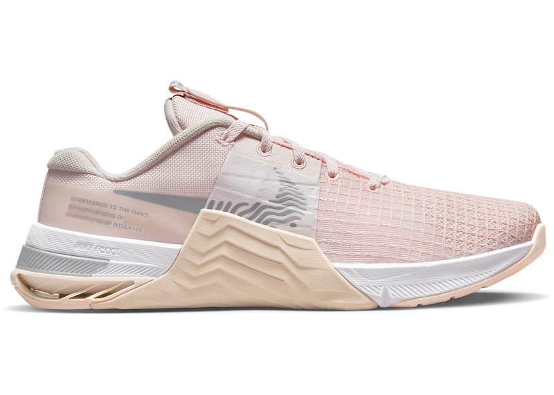 Nike clearance pink metcon