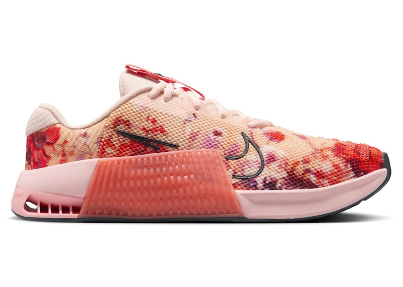 ◆正規品◆NIKE MOTIVA MAGIC EMBER WASHED CORAL(W)◆関税込◆ Nike Metcon 9 AMP Washed Coral Magic Ember Pink Tint Black