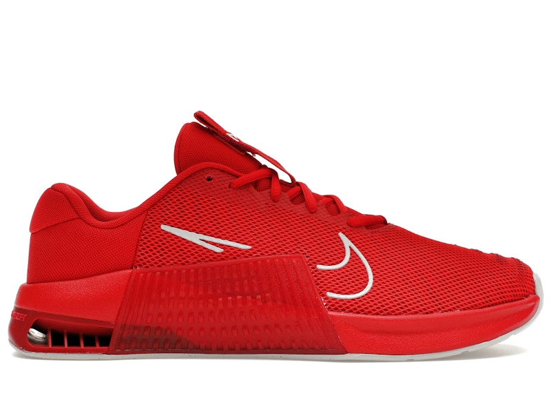 Nike metcon deals red