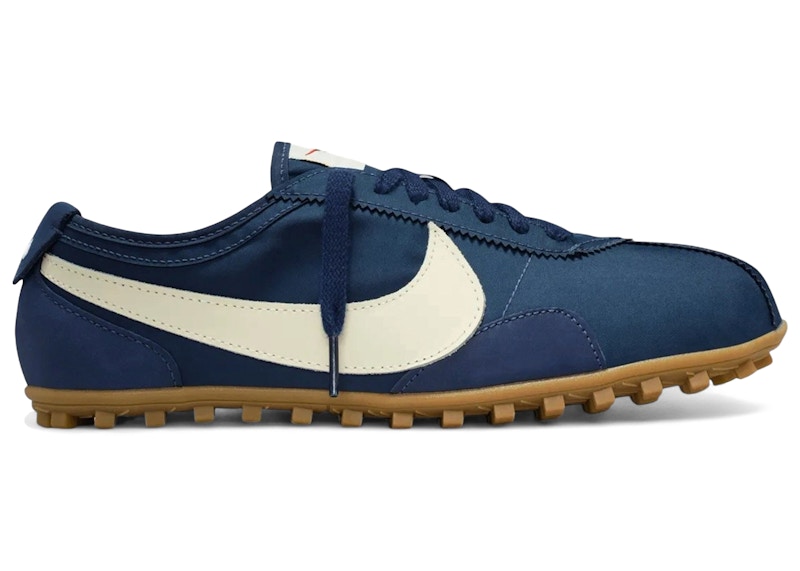 Nike Moon Shoe Midnight Navy Gum (Women's)