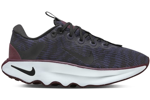 Nike Motiva Negro Night Maroon Pure Platinum Violeta Ink (de mujer