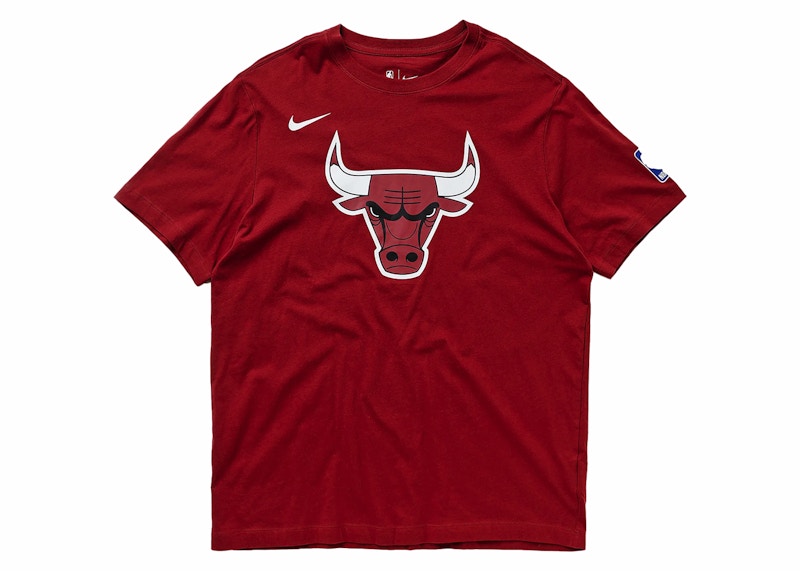 Nike NBA Chicago Bulls Courtside City Edition T shirt Red Men s SS24 GB