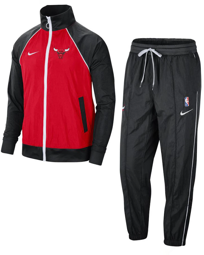 Chicago Bulls Courtside Nike Men's NBA Fleece Pullover Hoodie in Black, Size: Medium | DR9322-010