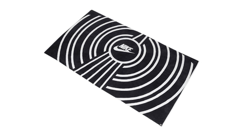 【NIKE】★タオル★ Oversized Beach Towel Nike Oversized Beach Towel Black/White Men's - US