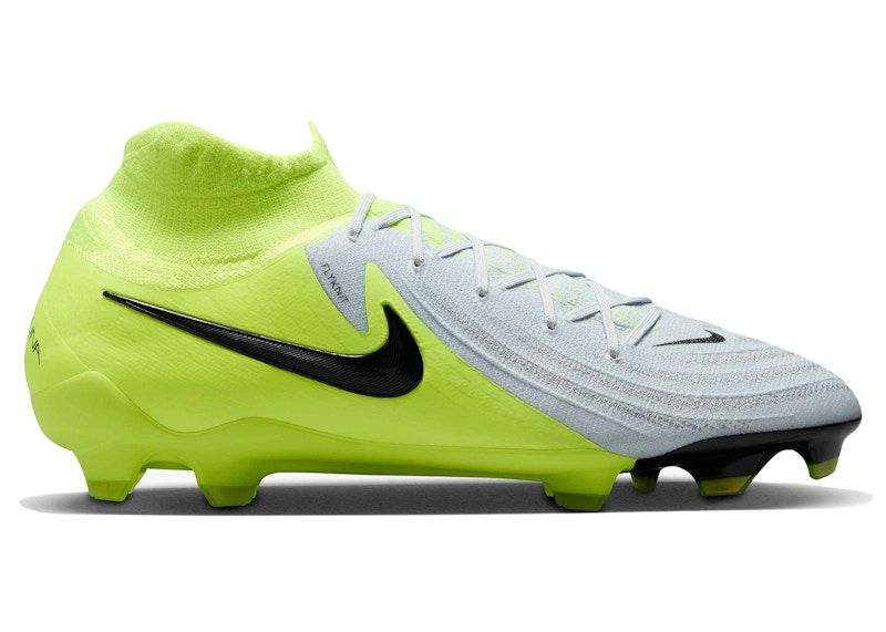 最新☆サッカースパイク☆Nike Phantom GX Academy☆お早めに