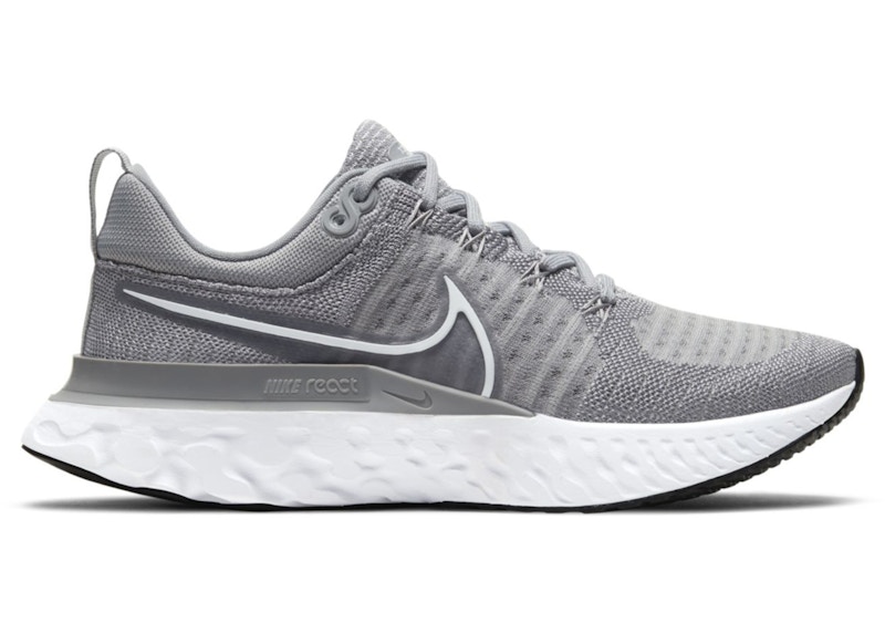 Gray nike flyknit on sale womens