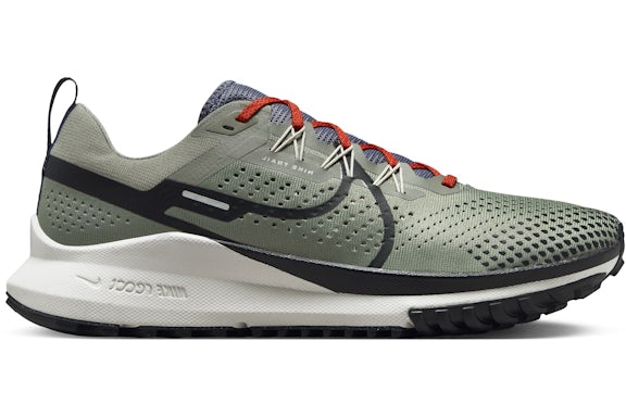 Nike React Pegasus Trail 4 Stucco Scuro Orewood Chiaro Marrone Argilla Cosmica Nero