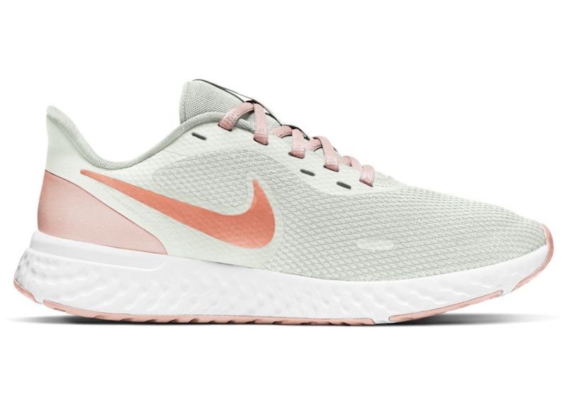 nike revolution 5 white orange