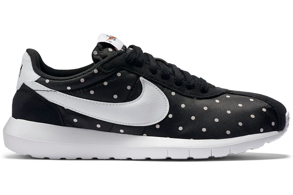 Womens nike roshe black and white sales
