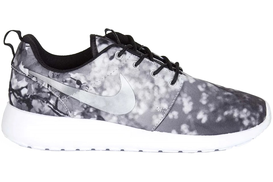 Nike roshe run cherry blossom price Clearance