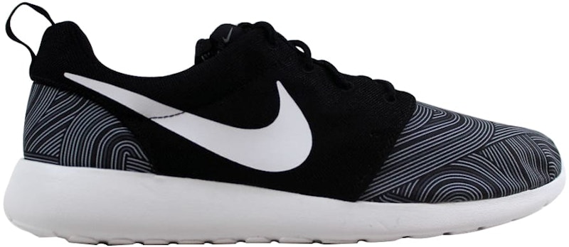 Nike roshe best sale run black print