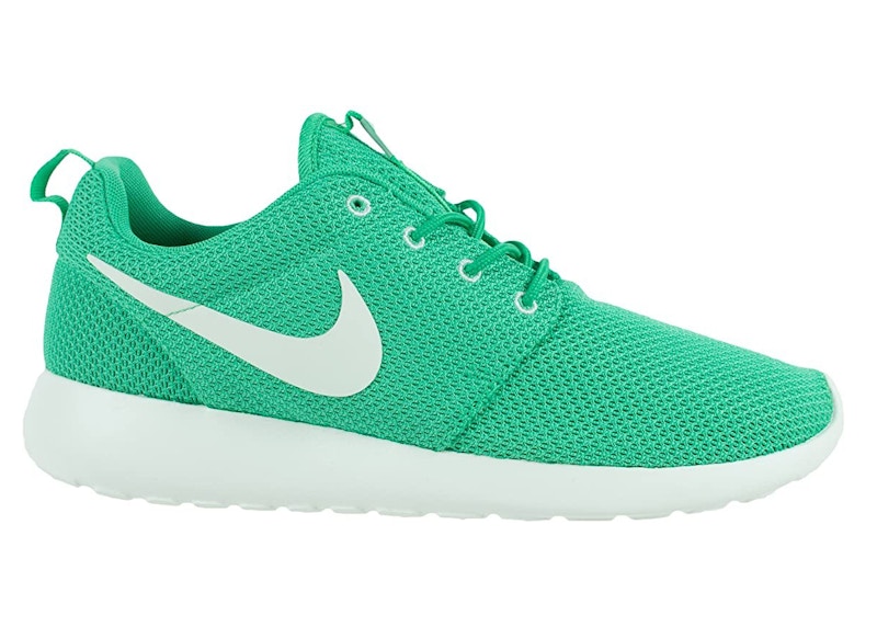 Green best sale nike roshe