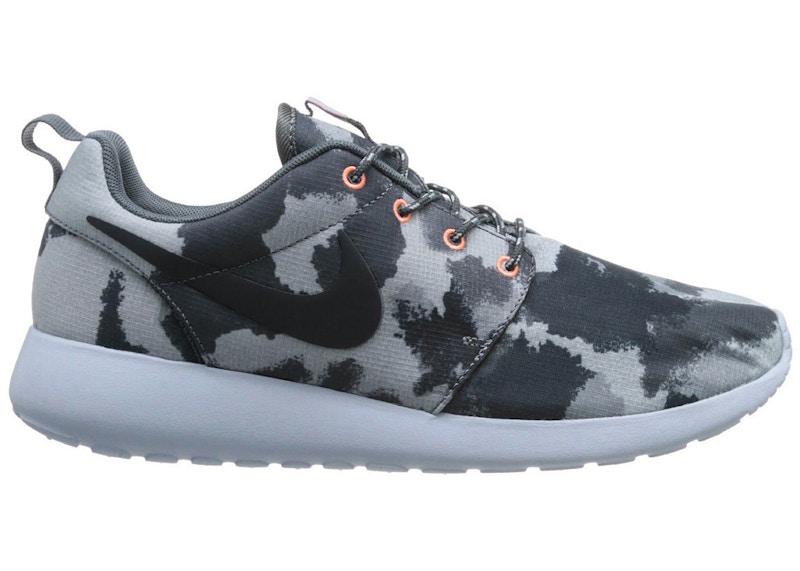 Nike Roshe Run Print Camo Slate Navy Women s