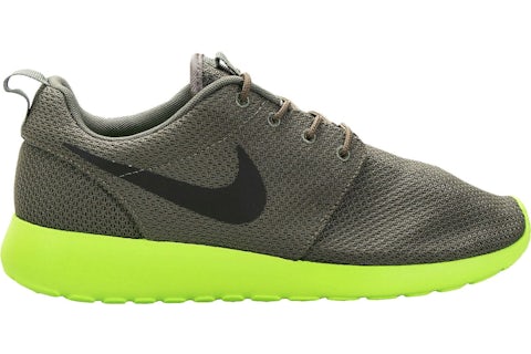 Nike Roshe Run Nike Grise Et Verte Chaussures Et Baskets Homme