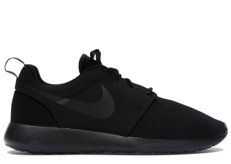 Roshe runs on sale all black