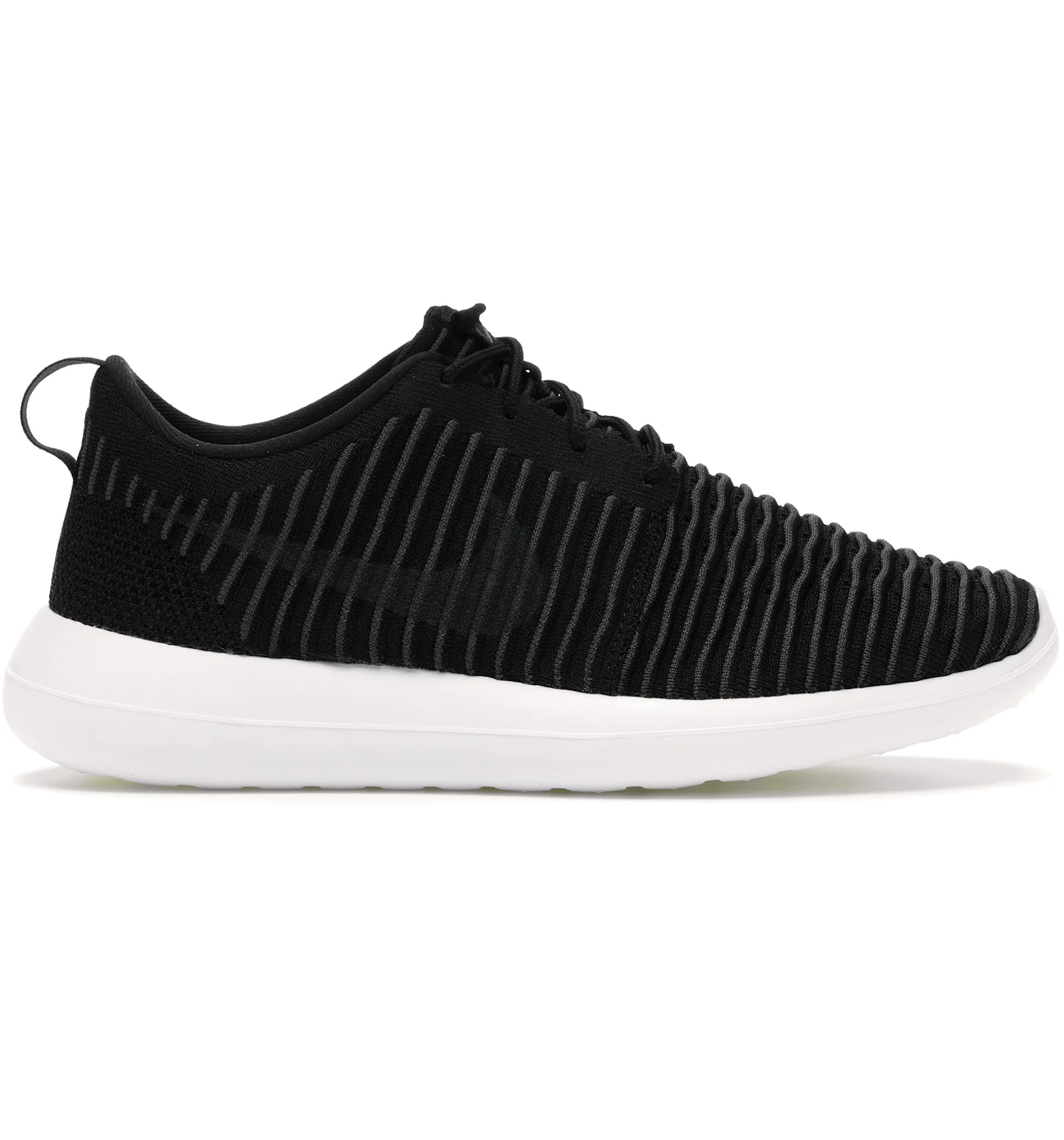 Nike roshe 2 flyknit black and white Clearance