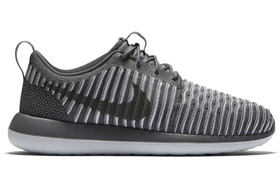 Nike women's 2024 roshe two flyknit