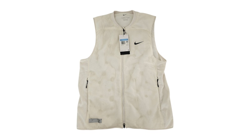 nike aerolayer golf vest