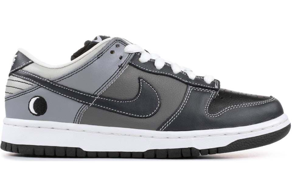 Nike SB Dunk Low Lunar Eclipse (East)