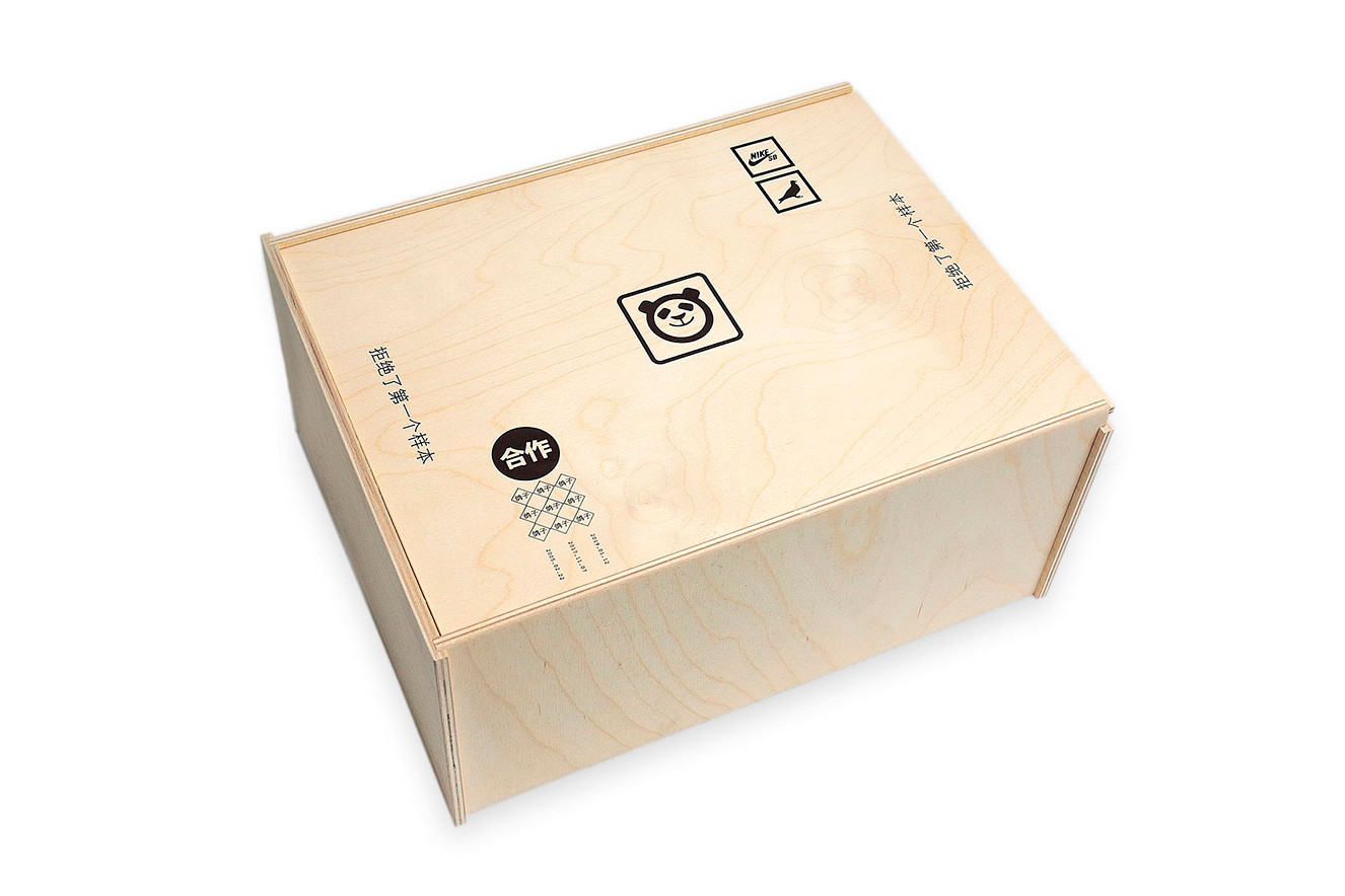 Nike SB Dunk Low Panda Pigeon (Special Box)