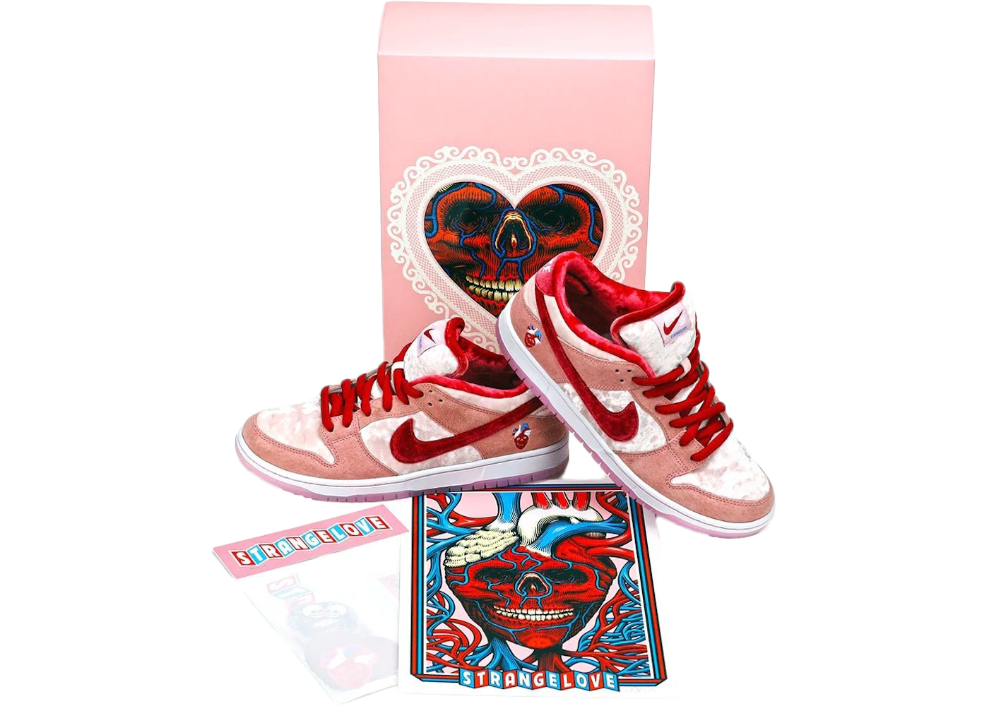 Nike SB Dunk Low StrangeLove Skateboards (Special Box) ريال