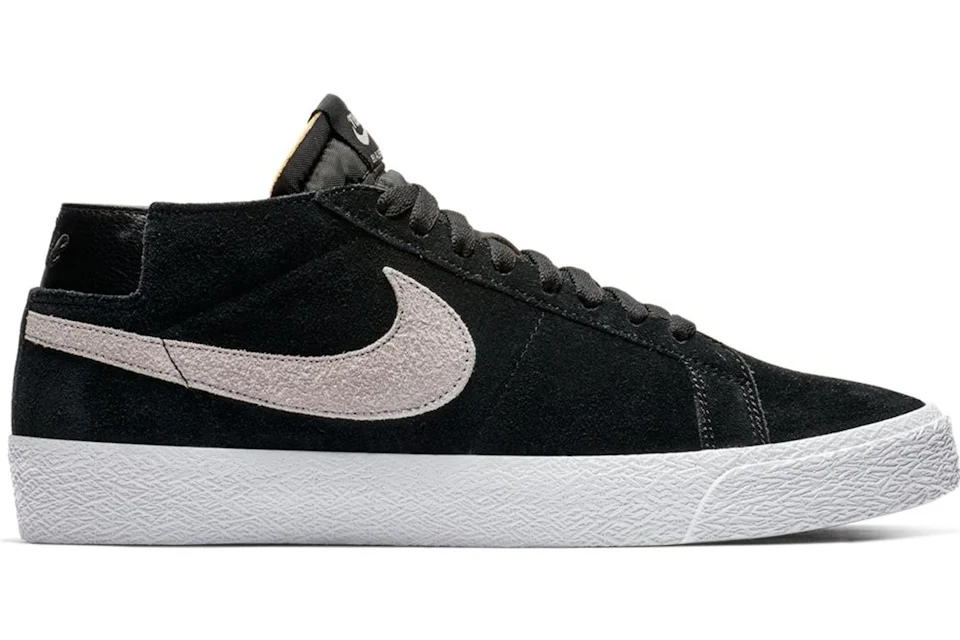 Sb zoom blazer chukka all black Clearance