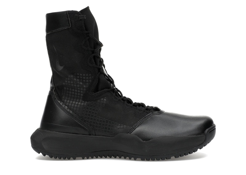 Pre-owned Nike Men's  Sfb B1 Triple Sneakers In Black