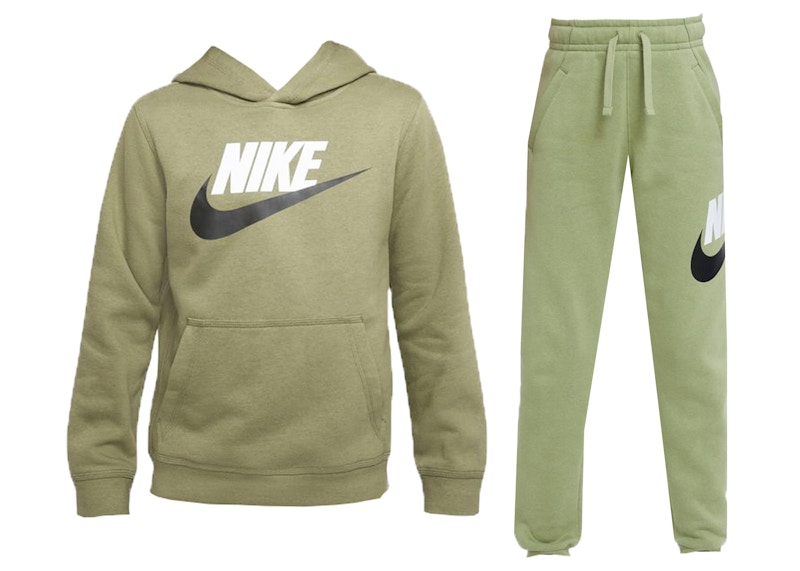 Nike Sportswear Club Fleece Pullover Hoodie & Joggers Set Alligator
