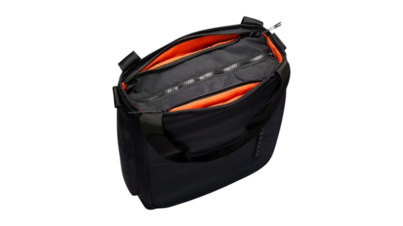 Nike Performance Cart Bag, Men’s, Anthracite/Black/Volt