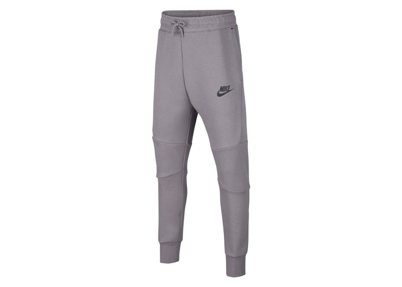 Nike tech fleece discount joggers grey junior