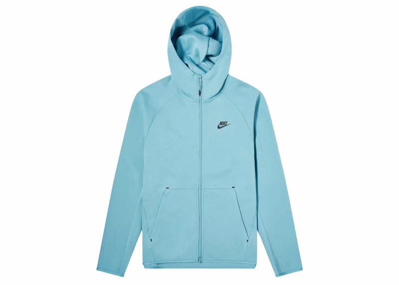 Sky blue nike online hoodie