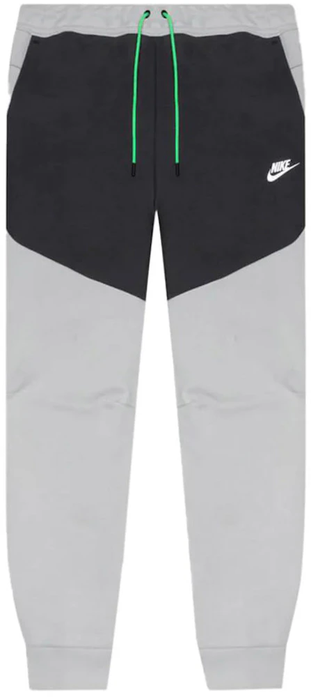 Louis Vuitton Technical Jogpants Anthracite. Size 36