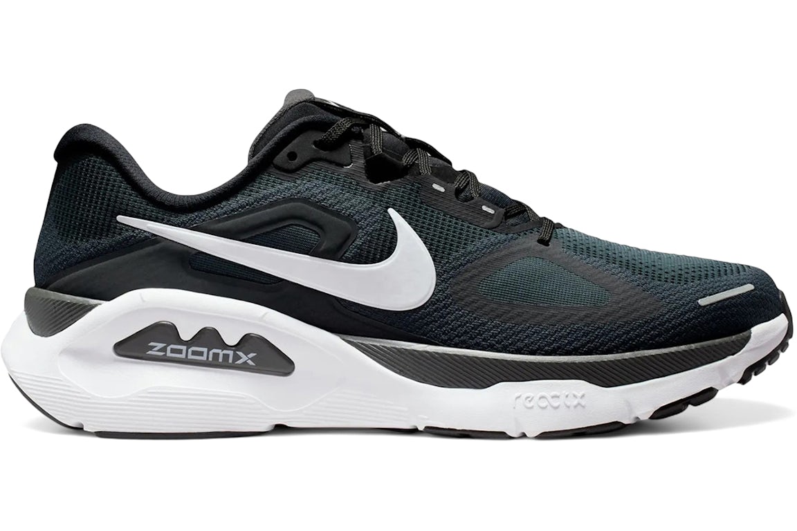 Nike Structure Plus Black White