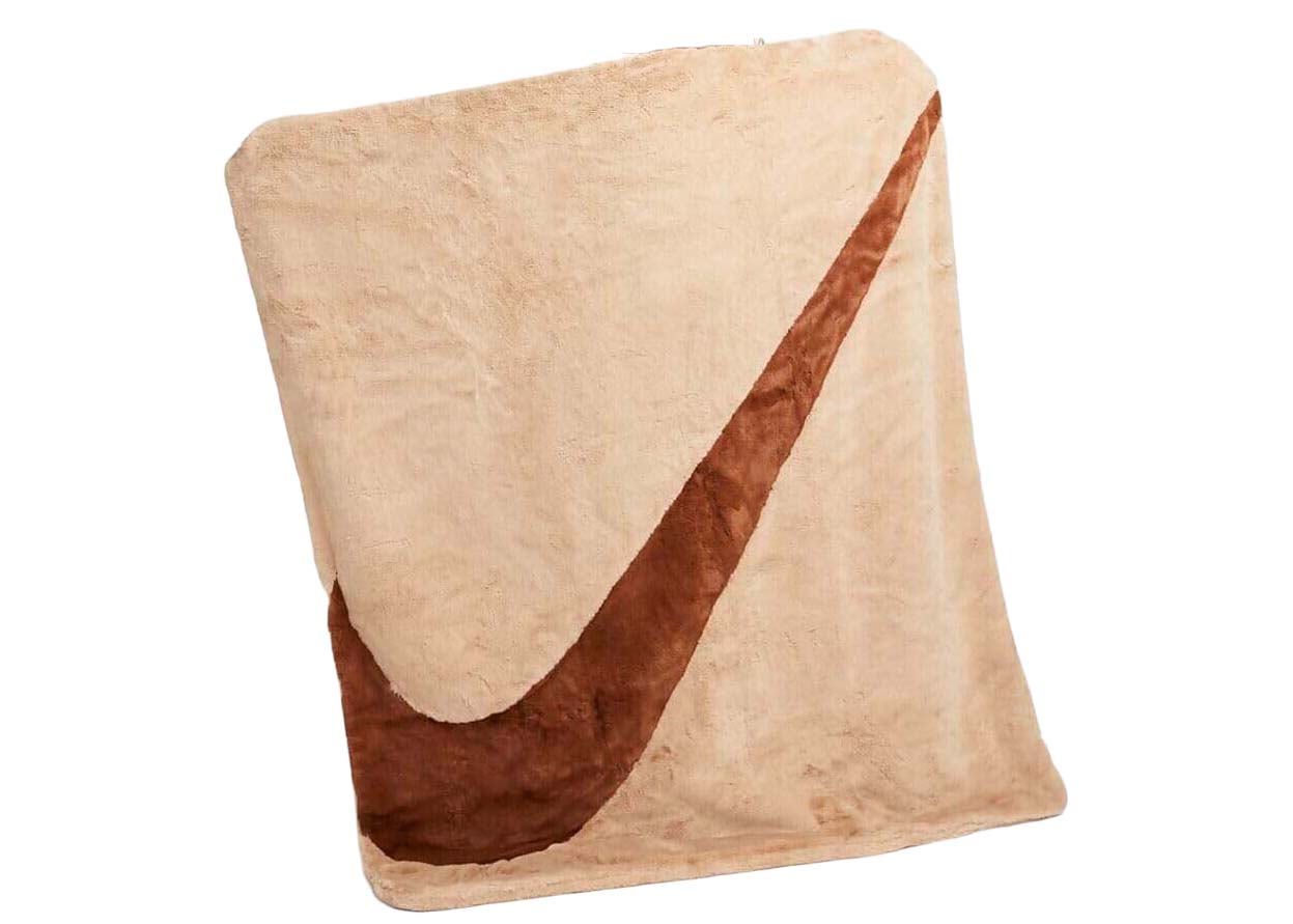 Nike Swoosh Faux Fur Throw Blanket Beige/Brown