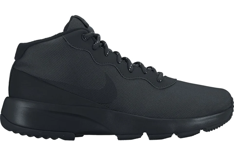 Nike tanjun chukka mid deals