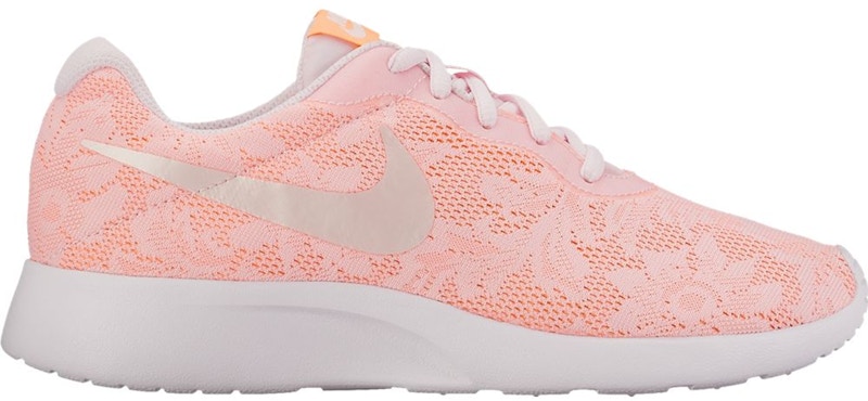 nike tanjun peach