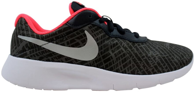 Tenis nike clearance tanjun gs