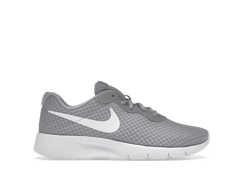 Gray best sale tanjun nike