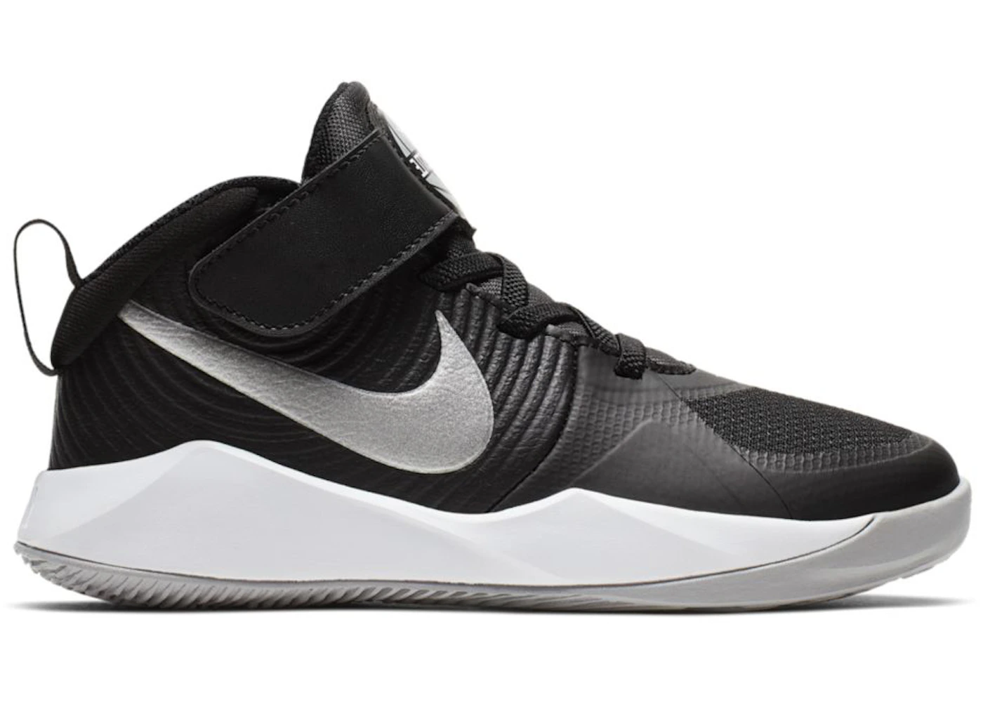 Nike team hustle shoe Clearance