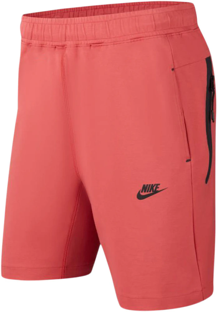 https://images.stockx.com/images/Nike-Tech-Fleece-Shorts-Crimson-Red-Black.jpg?fit=fill&bg=FFFFFF&w=700&h=500&fm=webp&auto=compress&q=90&dpr=2&trim=color&updated_at=1668793481
