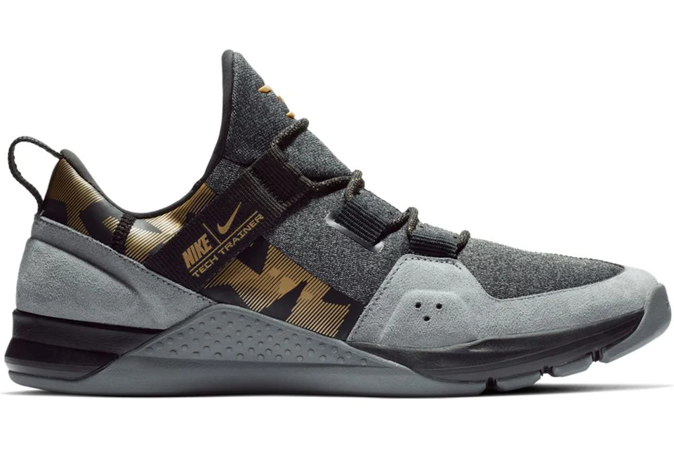Nike Tech Trainer Russell Wilson