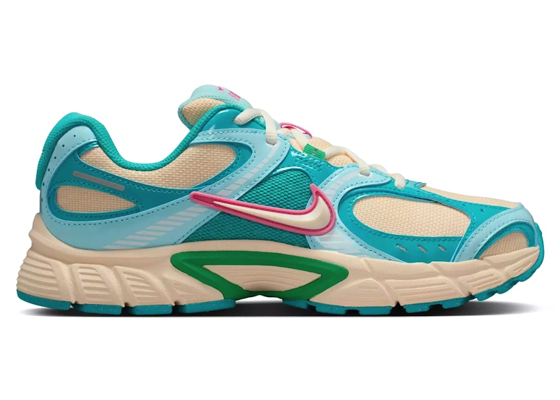 Nike V5 RNR (Women's) Sneakers in Guava Ice/Pinksicle/Glacier Ice