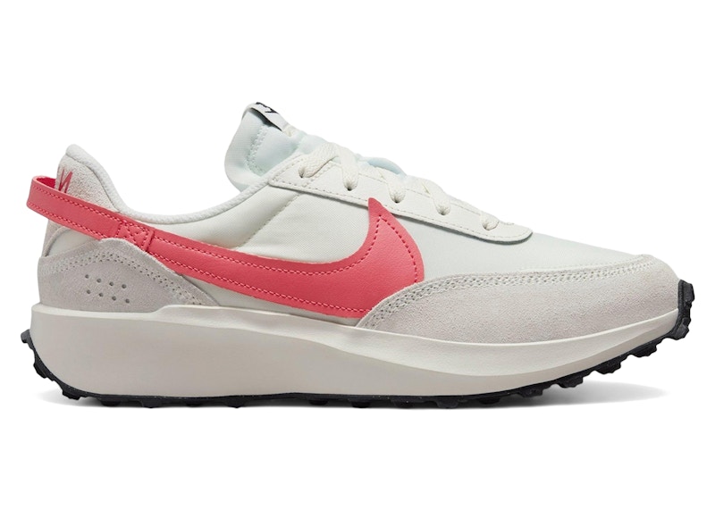 nike waffle sacai pink