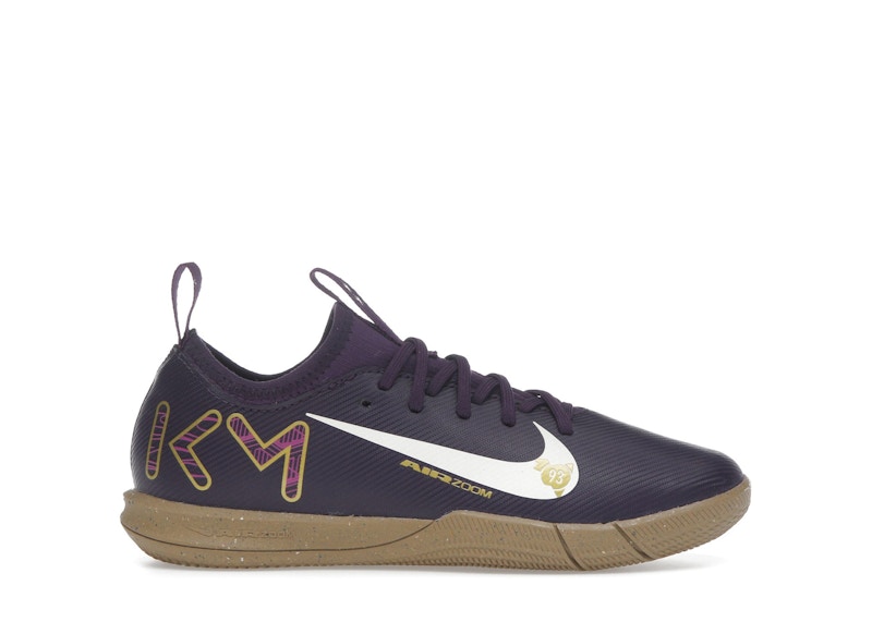 Nike Zoom Mercurial Vapor 16 Academy IC Kylian Mbappé Sneakers in Grand Purple/Pale Ivory