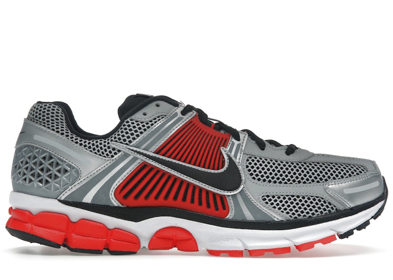 Pre-owned Nike Men's  Zoom Vomero 5 Sneakers In Bright Crimson/metallic Silver/black In Multi