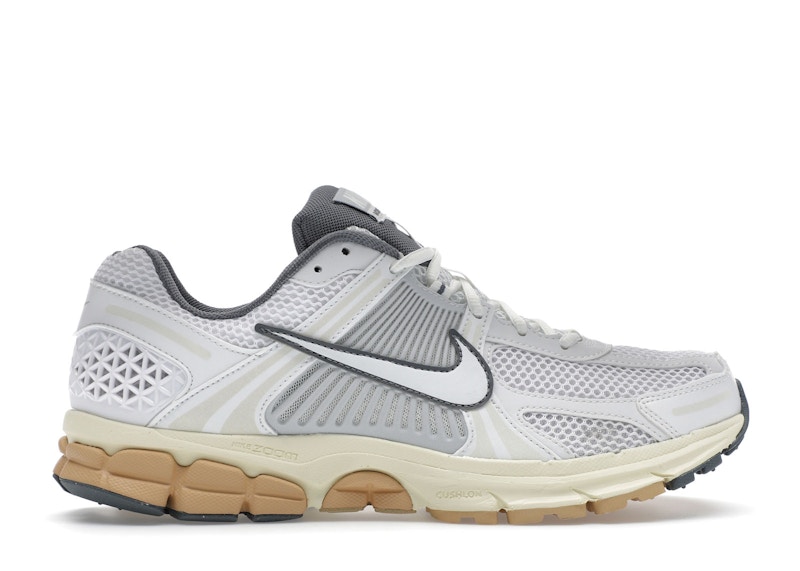 NIKE ウィスムホメロロコハッチスニカ FJ2028 600 Nike Zoom Vomero 5 Women's Shoes. Nike.com
